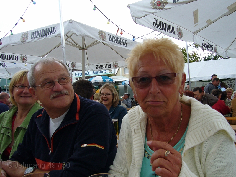 kerb04.jpg - Anneli und Norbert Roß mit Emmi Herget