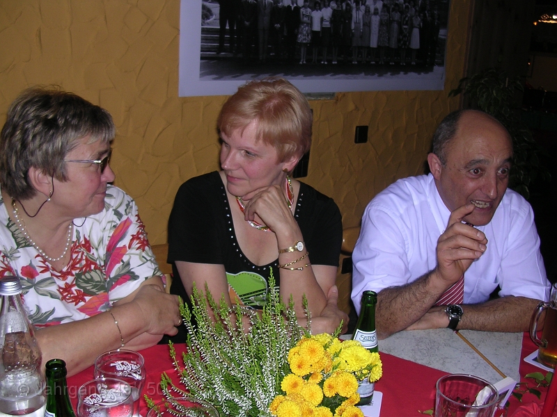 feier2005-1.JPG - Renate Rheingans (Kolb) - Gisela Sticksel (Kraus) - Paride Vettori